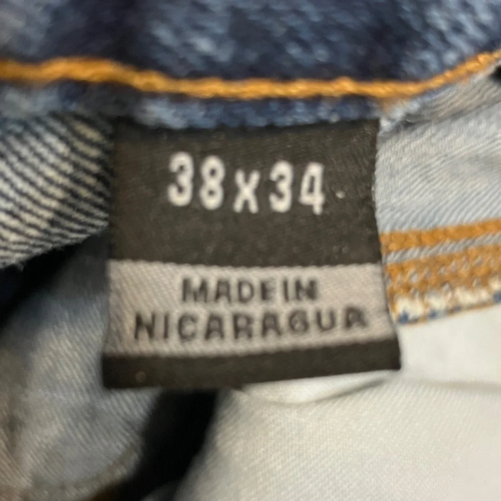 Carhartt 38 x 34 loose fit heavy weight denim jeans men
